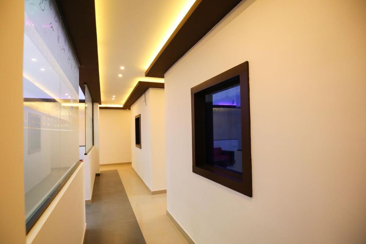 Railview Residency Hotel Alappuzha Buitenkant foto