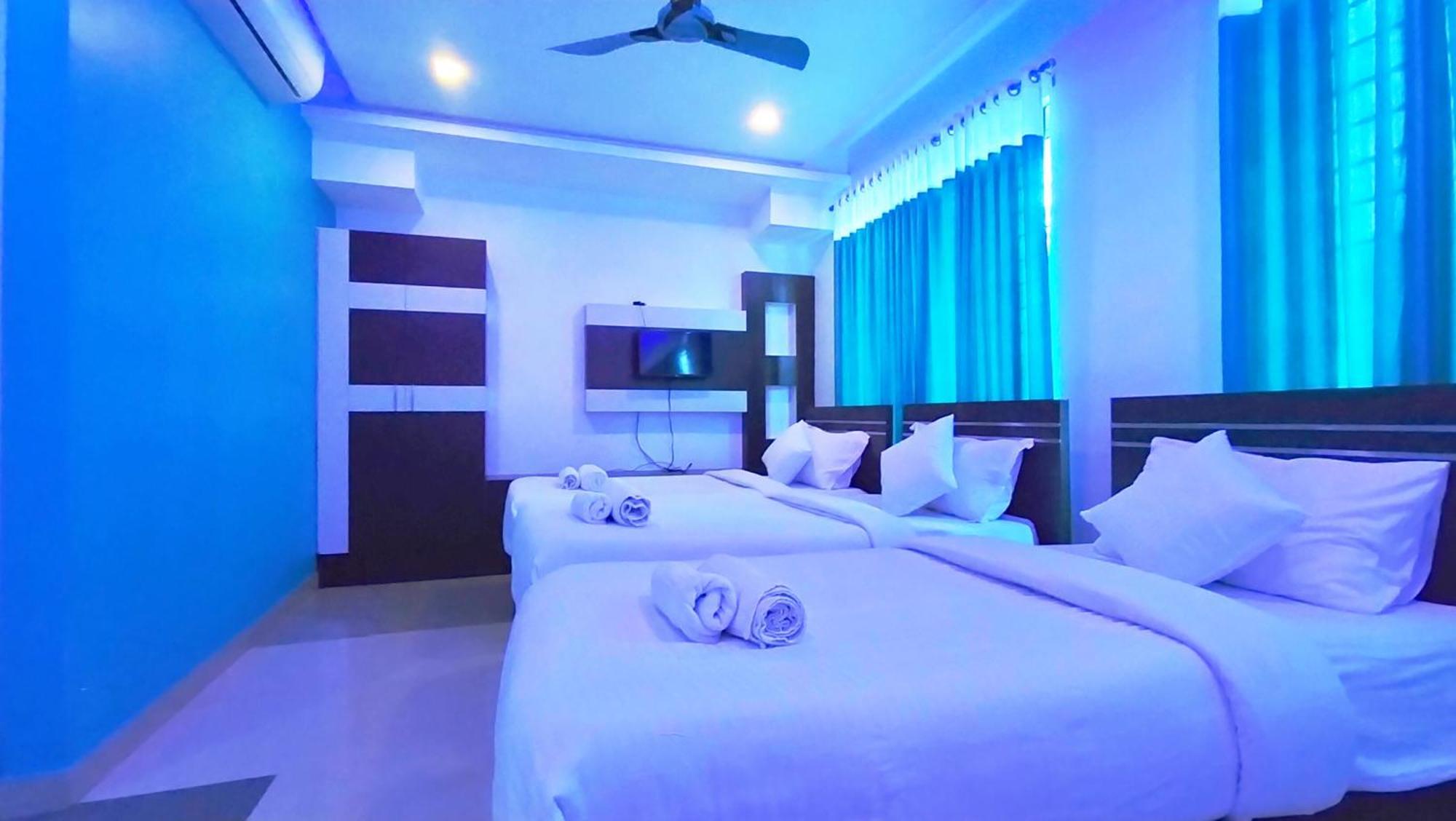 Railview Residency Hotel Alappuzha Buitenkant foto